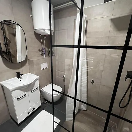 Royal Bulevar アパート *