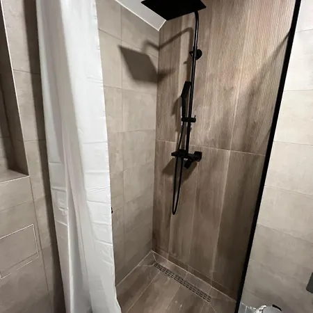 アパート Royal Bulevar ゼニツァ